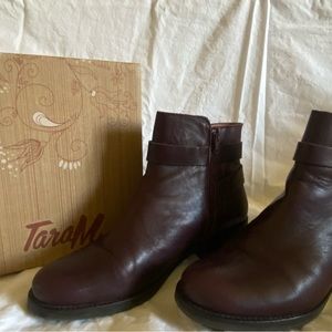 Tara M. Karinda ankle boots